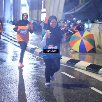 Runner Photo 7926118
