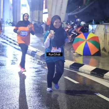 Runner Photo 7926120