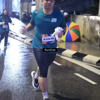Runner Photo 7926137