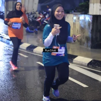 Runner Photo 7926153