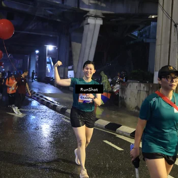Runner Photo 7926172