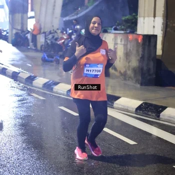 Runner Photo 7926173