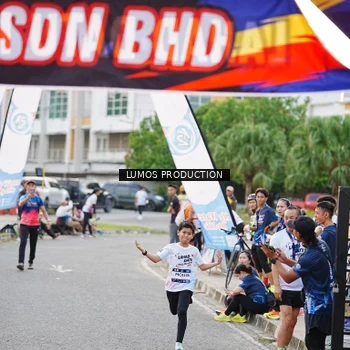 Runner Photo 7926177