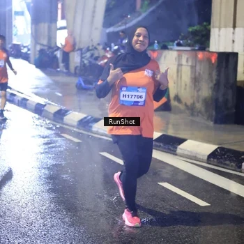 Runner Photo 7926179