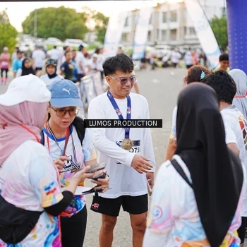 Runner Photo 7926185