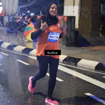 Runner Photo 7926187