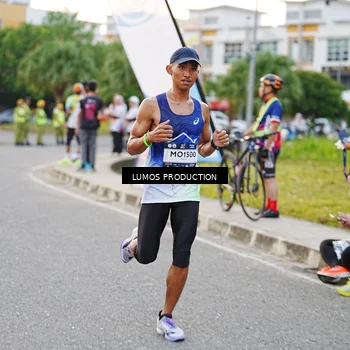 Runner Photo 7926236
