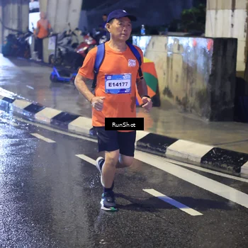 Runner Photo 7926240