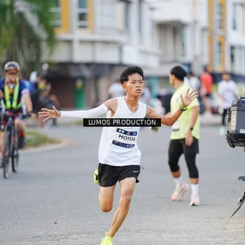 Runner Photo 7926244