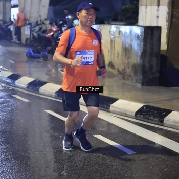 Runner Photo 7926245