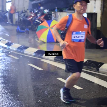 Runner Photo 7926263