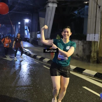 Runner Photo 7926268