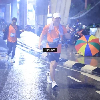 Runner Photo 7926271