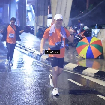 Runner Photo 7926273