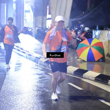 Runner Photo 7926279