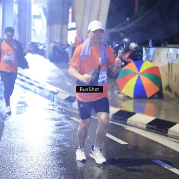 Runner Photo 7926280