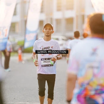 Runner Photo 7926285
