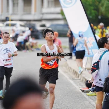Runner Photo 7926288