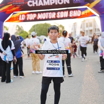 Runner Photo 7926300