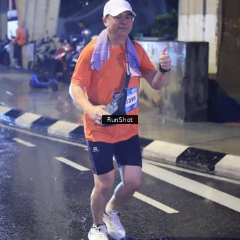 Runner Photo 7926315
