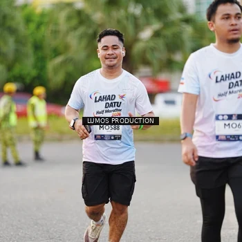 Runner Photo 7926316