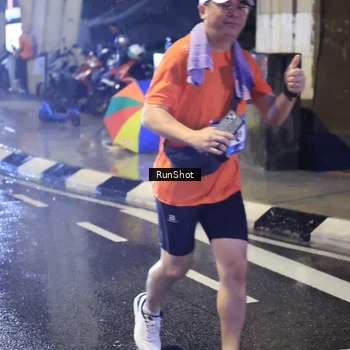 Runner Photo 7926324