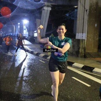 Runner Photo 7926336