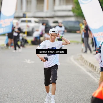 Runner Photo 7926337