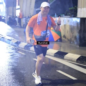 Runner Photo 7926345