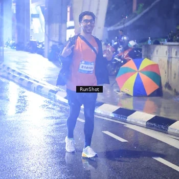 Runner Photo 7926355