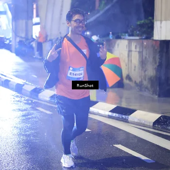 Runner Photo 7926385