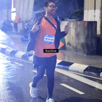 Runner Photo 7926398