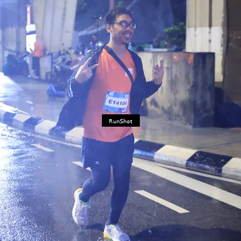 Runner Photo 7926400