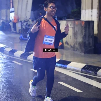 Runner Photo 7926408