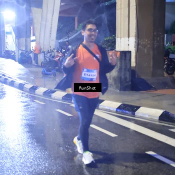 Runner Photo 7926410