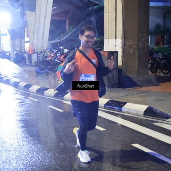 Runner Photo 7926417