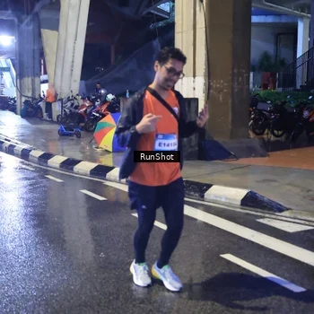 Runner Photo 7926425