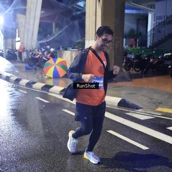 Runner Photo 7926437