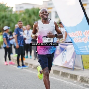 Runner Photo 7926484