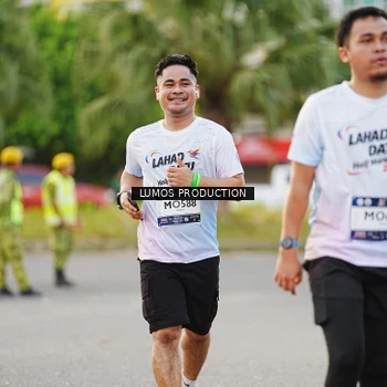 Runner Photo 7926489