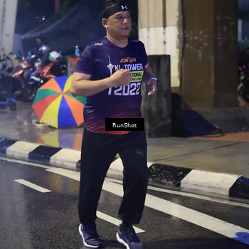 Runner Photo 7926490
