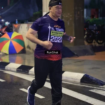 Runner Photo 7926499
