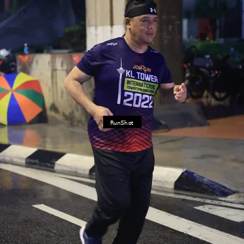 Runner Photo 7926503
