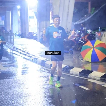 Runner Photo 7926512