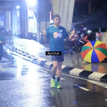 Runner Photo 7926514