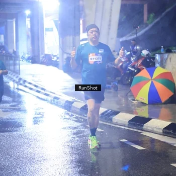 Runner Photo 7926516