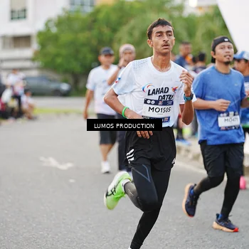 Runner Photo 7926526