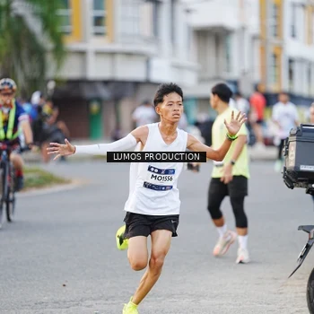 Runner Photo 7926529