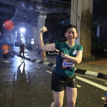 Runner Photo 7926532