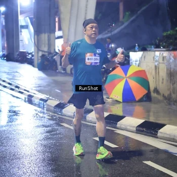 Runner Photo 7926543